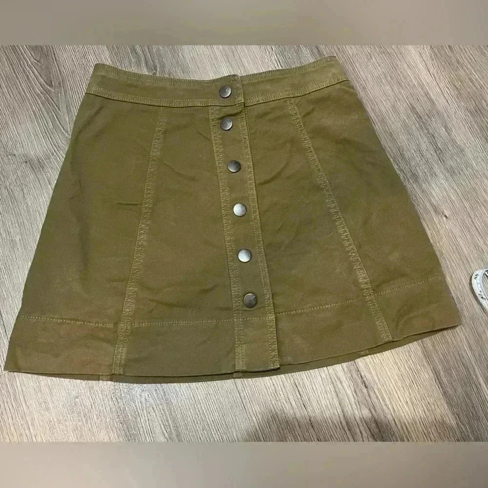 Madewell Olive Green Denim, Size 0, Mini Skirt, Great Condition, Great Quality